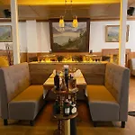 Du Glacier Boutique & Traditions Hotel 3*