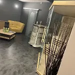 Du Glacier Boutique & Traditions Hotel
