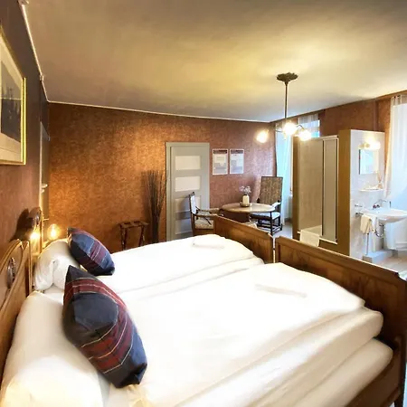 Du Glacier Boutique & Traditions 3*