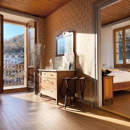 Du Glacier Boutique & Traditions Hotel 3*