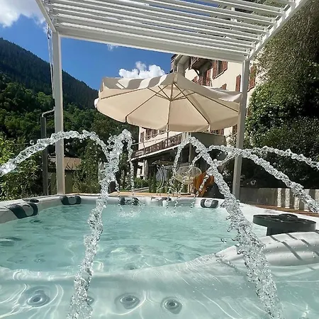 Du Glacier Boutique & Traditions 3*