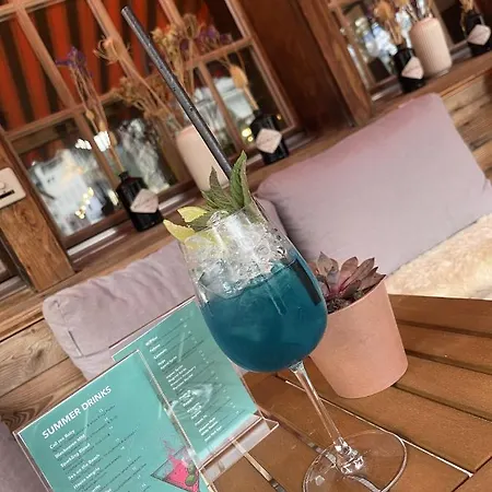 Du Glacier Boutique & Traditions 3*