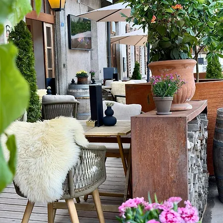 Du Glacier Boutique & Traditions 3* Fiesch