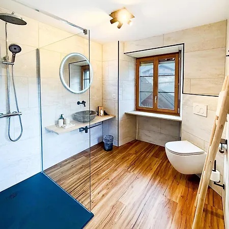 Du Glacier Boutique & Traditions 3*