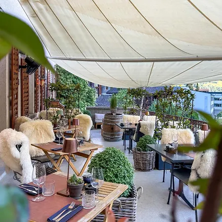 Du Glacier Boutique & Traditions Otel