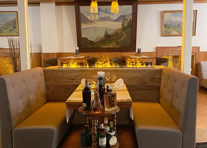 Отель Du Glacier Boutique & Traditions 3*